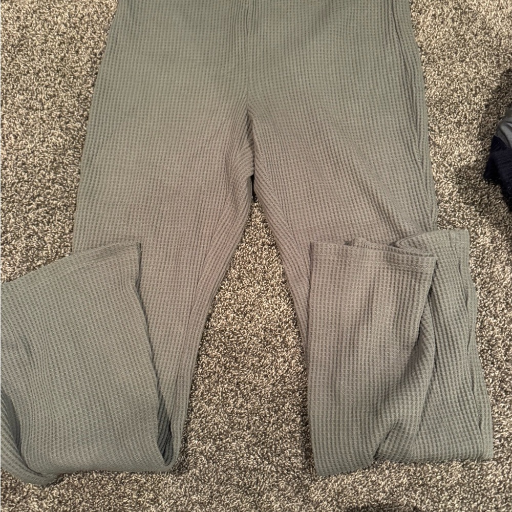 Aerie Gray Waffle Knit Flare Pants